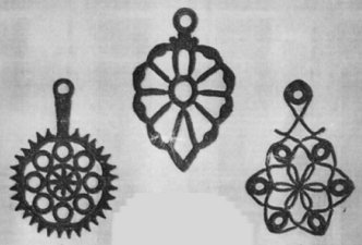 Crocheted Wrought Iron Decor
